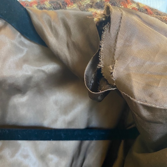 Vintage plaid wool coat (needs minor alterations) - Picture 5 of 5